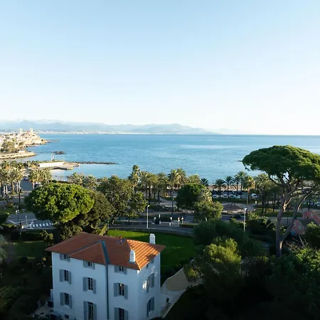 Illette Cap D Villa *